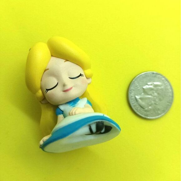 Disney Alice in wonderland figurine - Picture 6 of 8